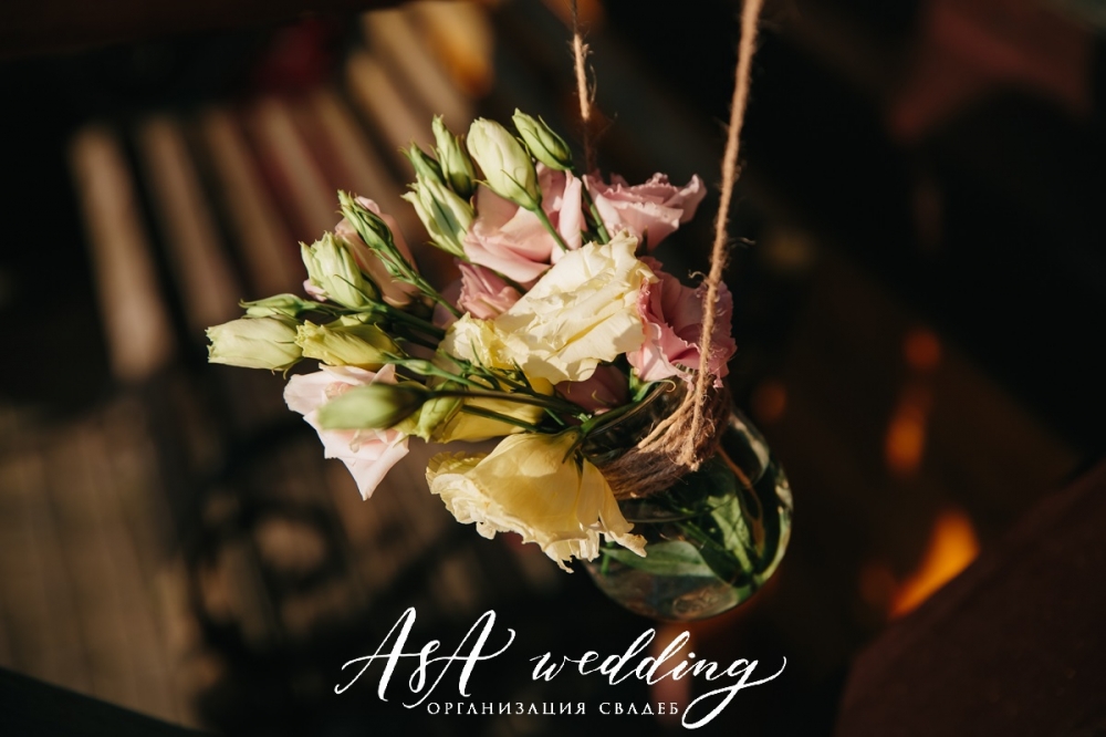 Артём & Анастасия.
Дата - 29 июля 2017 года.
Локация - "Гринвальд".