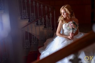 Невеста Ангелина с букетом