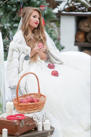 Зимний образ невесты по мотивам Спящей красавицы