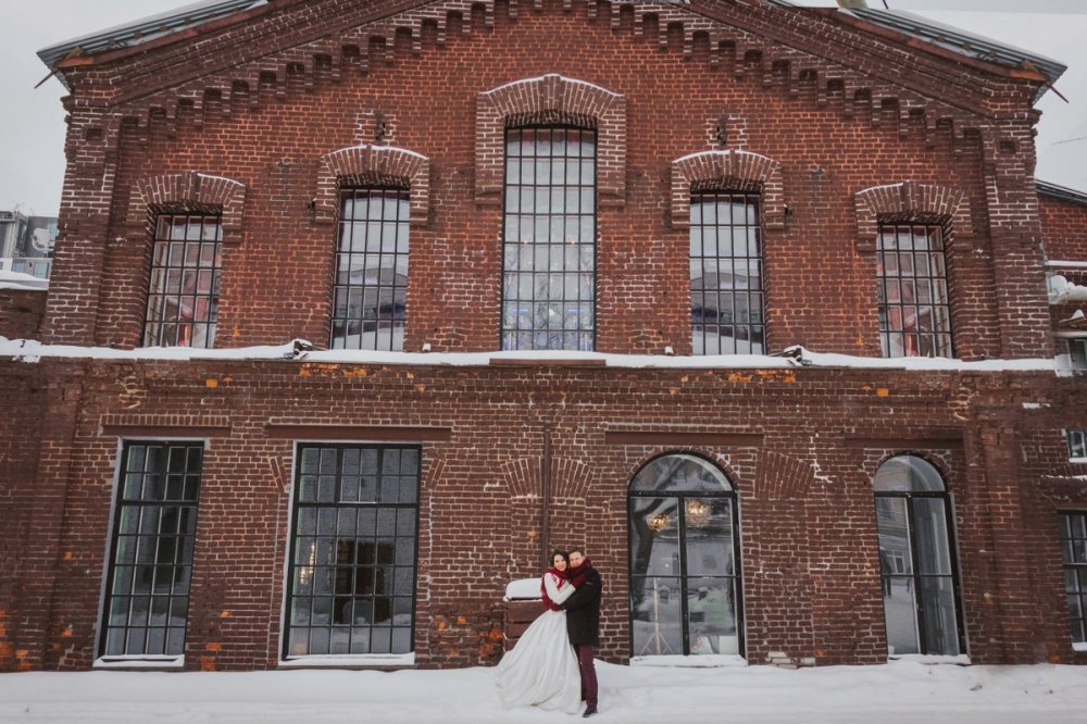 Организатор- Свадебная мастерская "Атмосфера" совместно
с Veil Wedding
Фотграф Кристина Шилова @ptichka.studio
Видеограф- Денис Аганин
Ведущий-Никита Ватутин
Декор- Декор Мания
Флористика-Lacy Bird