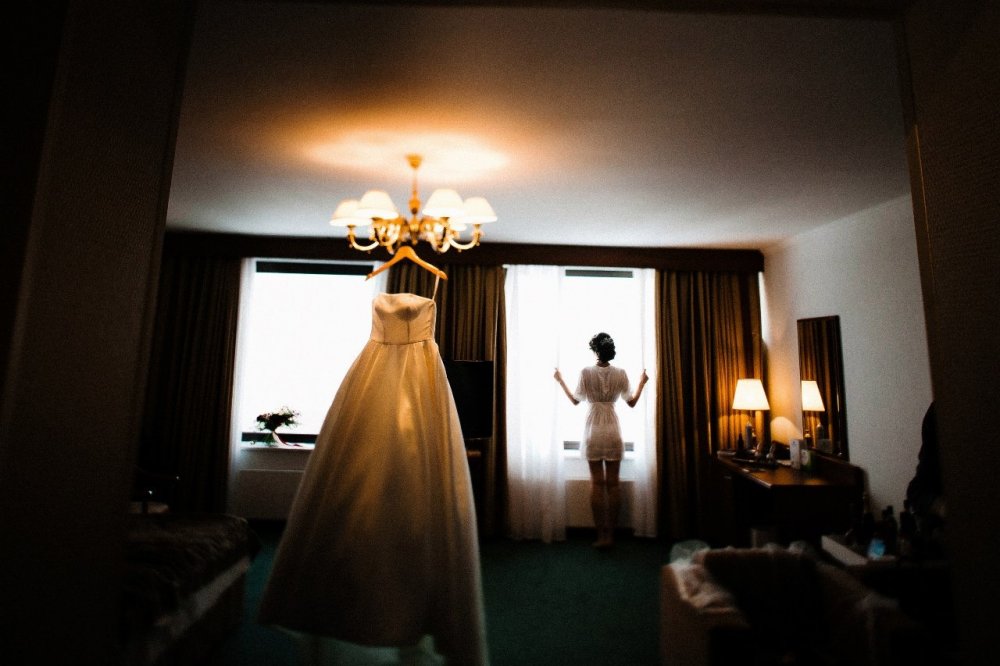 Организатор- Свадебная мастерская "Атмосфера" совместно
с Veil Wedding
Фотографы Анастасия и Денис Исаевы @anastasia_barsstudio
Видеограф- Денис Аганин
Ведущий-Никита Ватутин
Декор- Декор Мания
Флористика-Lacy Bird