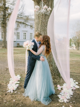 Оригинальная замена свадебной арки