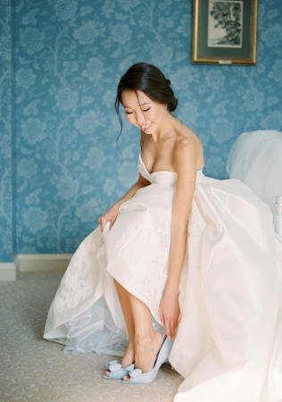 свадебные туфли с бантами, организатор MADE IN MOSCOW EVENTS