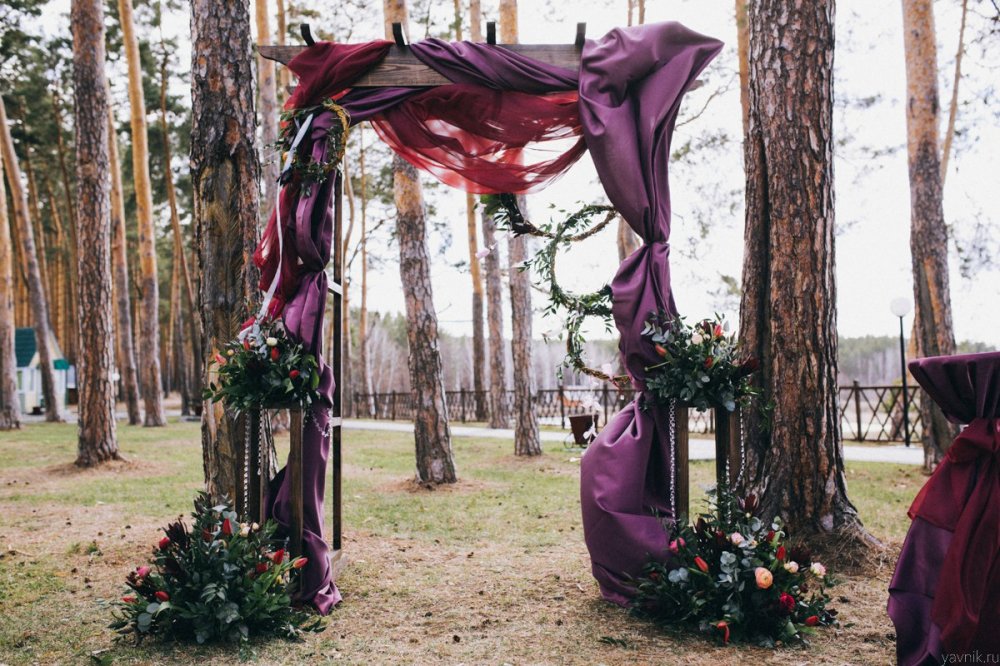 Свадьба в Тамбове в стиле Бохо(Boho-shic)
Свадьба Стаса и Тани
Организатор:Студия Art Wedding
Оформление свадьбы и флористика: Студия Art Wedding
Фотограф:Павел Явник
Ведущий: Егор Чуприн
Место проведения: база отдыха Галдым