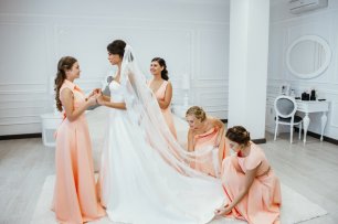 Подружки невесты