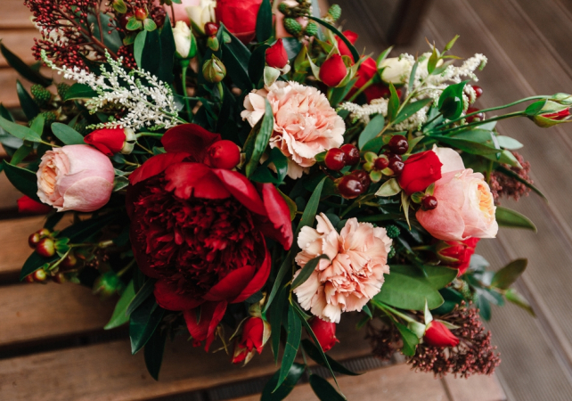 цвет свадьбы 2019, свадьба в красном цвете, свадьба в бордовом цвете, организатор WDAGENCY