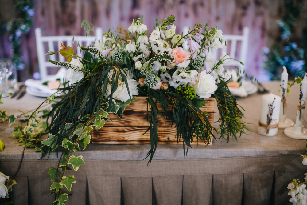 Цветочные композиции для президиума. Свадьба Романа и Софии "Природная красота"