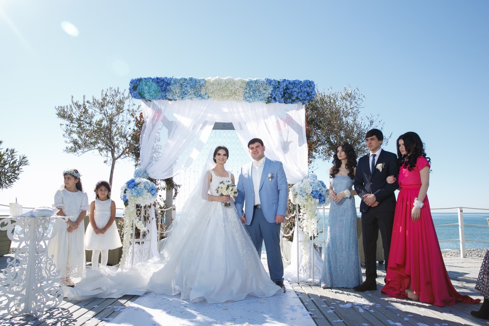 Свадьба цвета моря Артура и Мадлены.
Организатор и ведущая свадебной церемонии Наталия Третьякова.