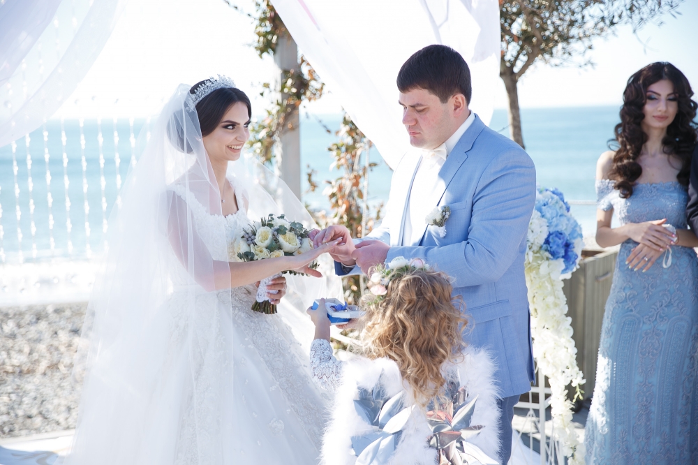 Свадьба цвета моря Артура и Мадлены.
Организатор и ведущая свадебной церемонии Наталия Третьякова.