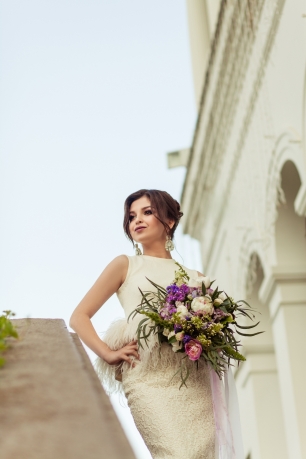 Свадебная прогулка у дворца