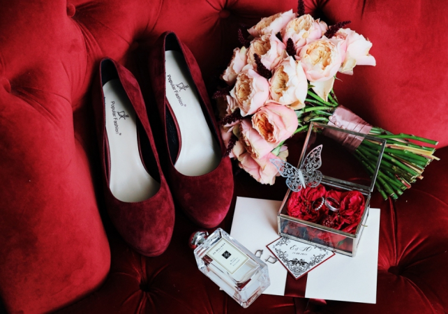 цвет свадьбы 2019, свадьба в красном цвете, свадьба в бордовом цвете, организатор RUN THE SHOW AGENCY