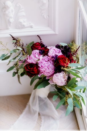 Яркая свадьба Сергея и Марины в яблоневом саду