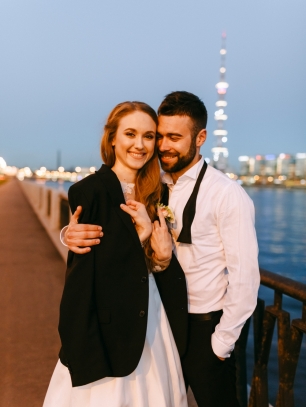 Петербургская телебашня словно сестра-близнец той самой парижской башни