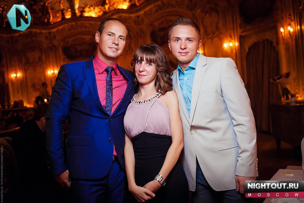 6 сентября 2013 года
Алексей + Елена
Слева ведущий вечера, справа Dj