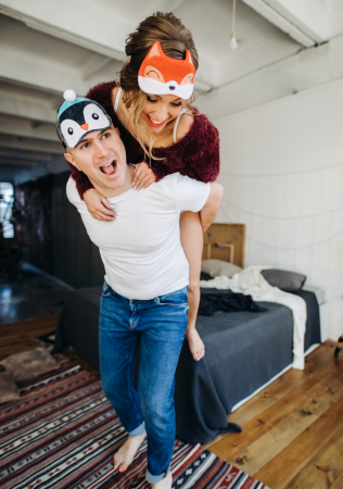 фотосессия love story в домашней обстановке, организатор EVENT DESIGN