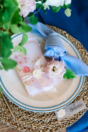 Сервировка свадебного стола, декор салфетки