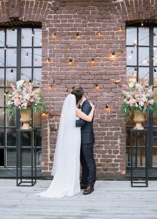 Свадьба в лофте, выездная регистрация