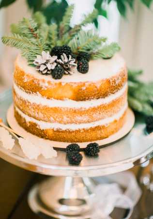 торт с открытыми коржами, организатор THE GLOBAL WEDDING