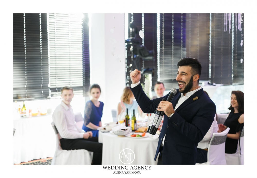 Организация свадьбы - Wedding & Event agency by Alena Yakimova yakimova-event.ru
Оформление свадьбы - Wedding & Event agency by Alena Yakimova
Фотограф - Шамиль Умитбаев
Ведущий - Борис Гасанов
Свадебное платье - SOVANNA