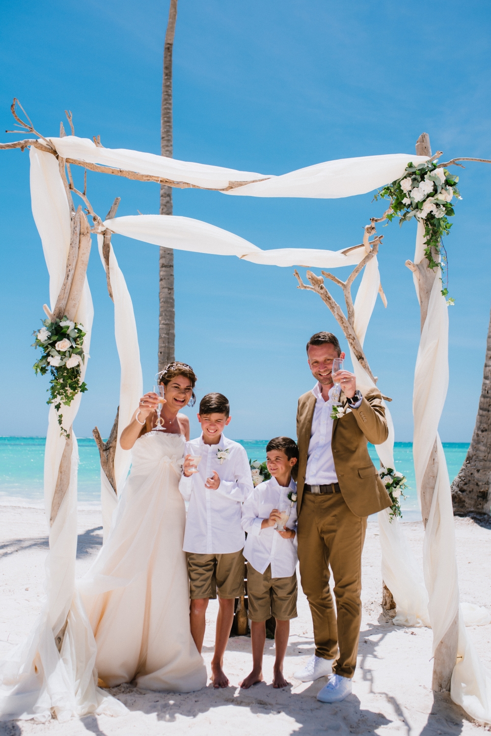 Свадьба на пляже Хуанийо от Happy People Wedding! 