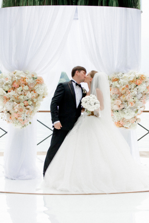 "Любовь как вечный двигатель"- церемония регистрации, организатор Олеся Гожина og-wedding.ru