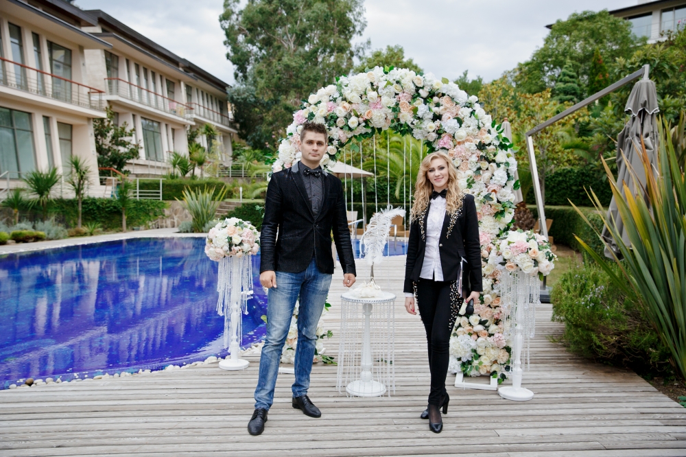 Ведущий и Dj на свадьбу.
Организация и проведение свадеб под ключ в Сочи.
8 (918) 902-02-49
svadba-welcome.ru