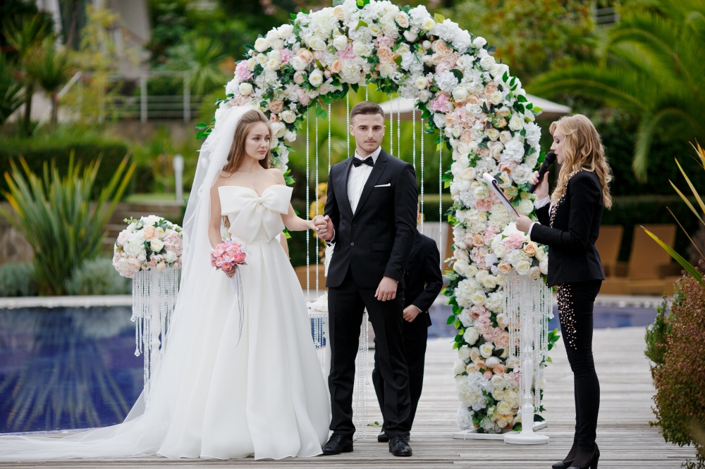 Ведущий и Dj на свадьбу.
Организация и проведение свадеб под ключ в Сочи.
8 (918) 902-02-49
svadba-welcome.ru