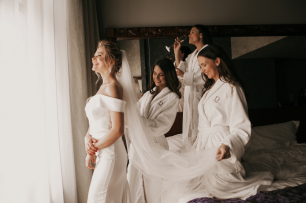 Утро невесты с подругами