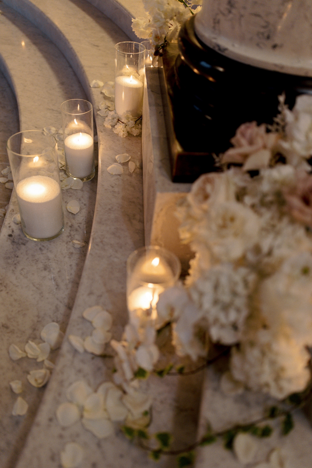 Свечи в оформлении свадьбы 