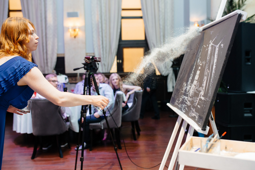 Сюрприз для молодоженов.