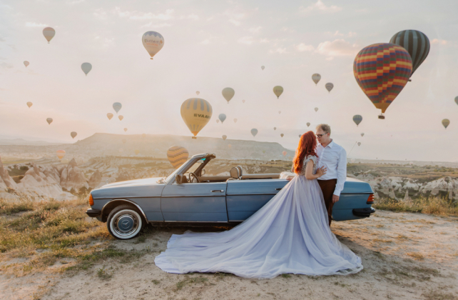 свадьба в голубом цвете, голубой свадебный автомобиль, организатор VERBA