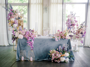 Главный стол свадебного вечера