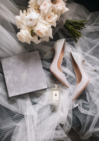 свадьба в сером цвете, серые свадебные приглашения, организатор BM WEDDINGS & EVENTS