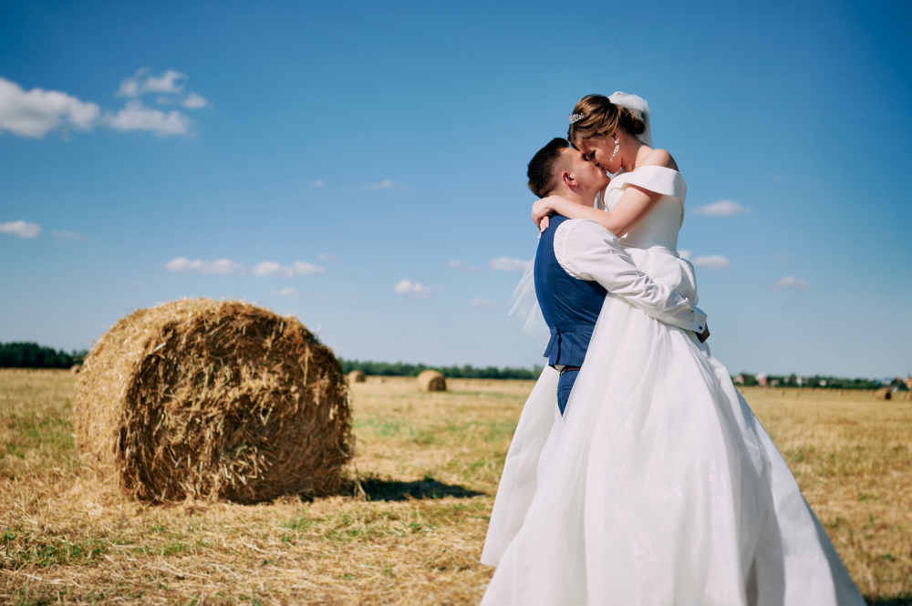 Организация стильных свадеб "под ключ" в Санкт-Петербурге и мире.
Подробности и цены
Инстаграм: @ksenia@riley
8 911 166 54 44