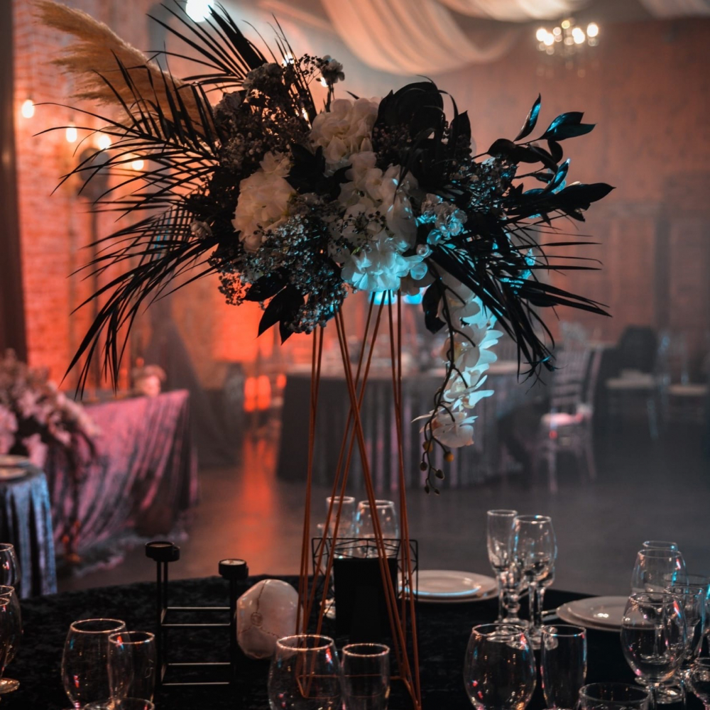 Организация стильных свадеб "под ключ" в Санкт-Петербурге и мире. Подробности и цены  8 911 166 54 44 