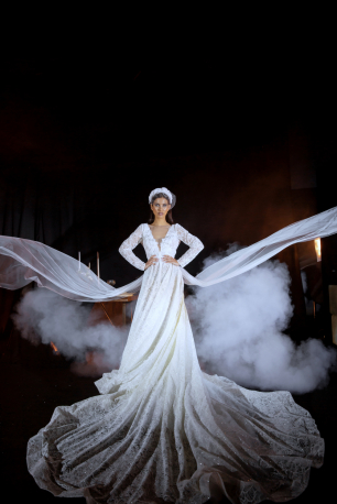 Шикарное свадебное платье