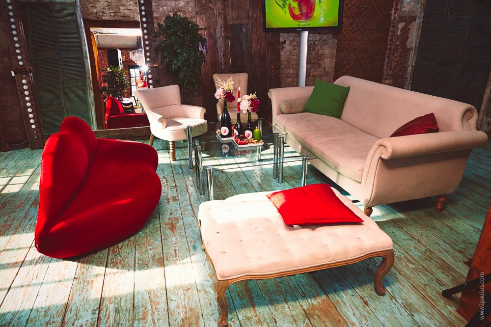 «Гранатовая свадьба» в Loft Designe.
