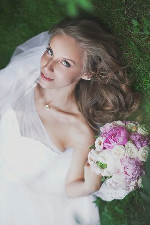 Невеста с букетом