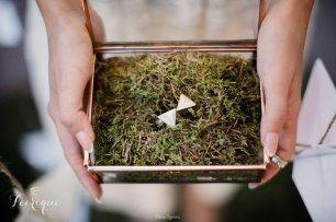 Подушечка для колец из натурального мха