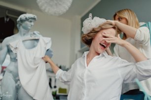 Забавные сборы невесты