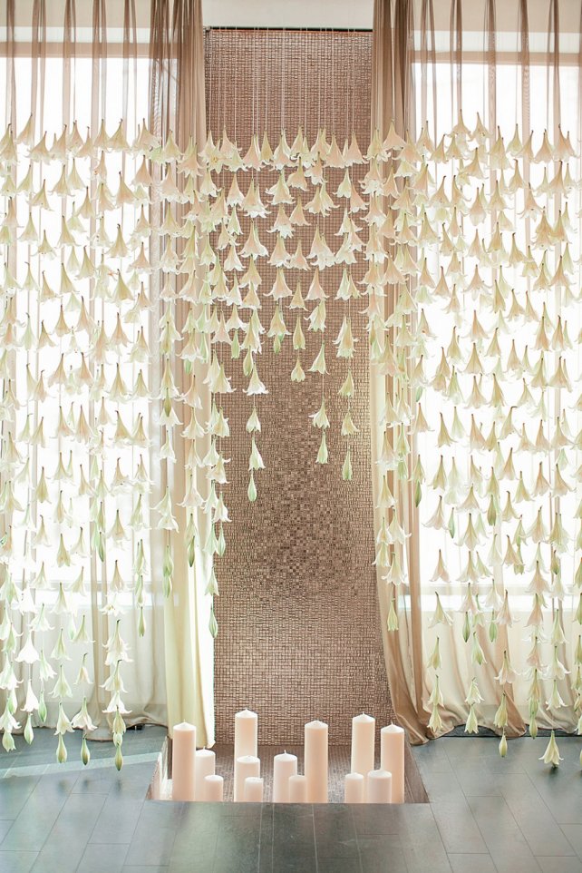 Свадебное вдохновение: 41 фон для церемонии в помещении 