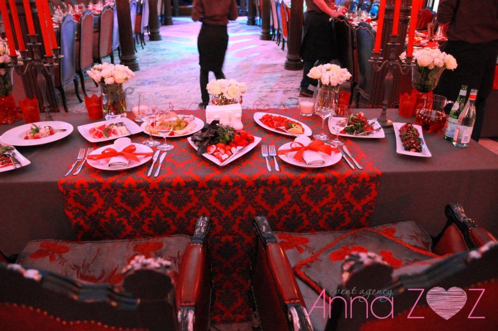 Свадьба Елены и Артема
www.annazoz.ru
www.annazozdecor.ru