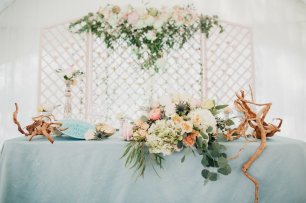 Стол молодоженов