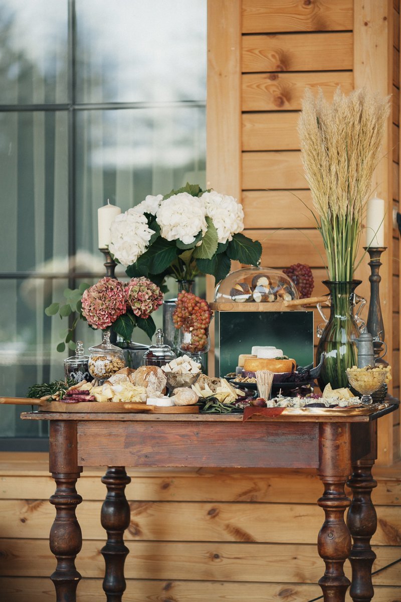 Сырный стол на свадьбе