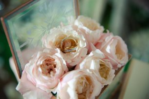 Подушечка для колец с цветами