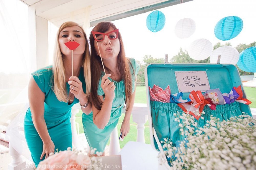 #queensbury, #queensburywedding #queensbury-events Фотобудка/фотозона/аксессуары для фотосессии - у нас есть все необходимое. Мы ДАРИМ всем нашим клиентам набор аксессуаров для фотосессии!