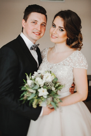 Молодожены Анна и Роман в загородном клубе Artiland