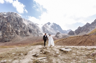 Прогулка Алима и Алии