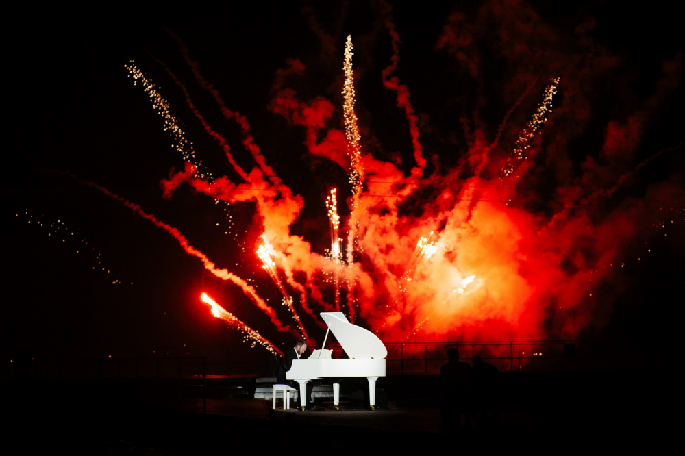 Аренда белого рояля в Екатеринбурге