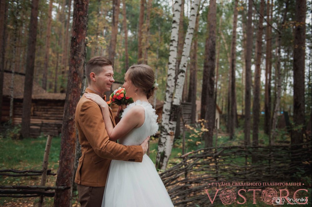 Свадьба "Оранжевое настроение" Место встречи мы оставили на территории загородного клуба, стилистика которого отлично подходила нам по тематике.